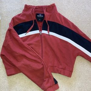 Cropped Hollister Sweatshirt